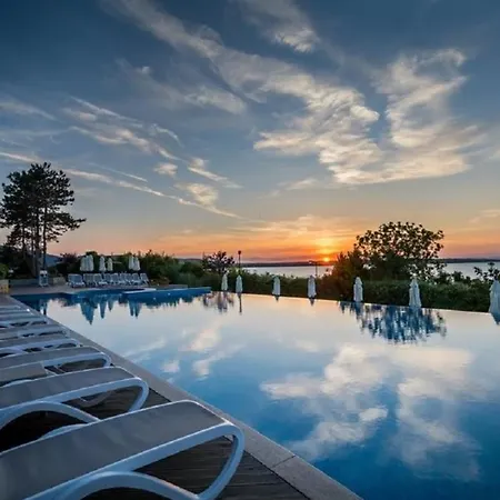 Santa Marina - Penthouse With Amazing Sea View דירה סוזופול